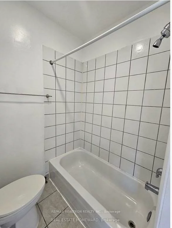 312, Douglas, Bedford Park-Nortown, Toronto