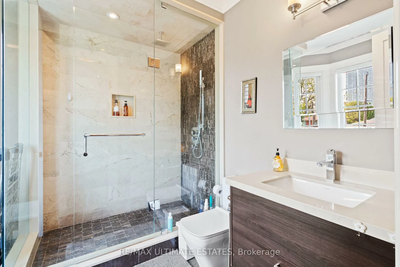 24, Wedgewood, Newtonbrook East, Toronto