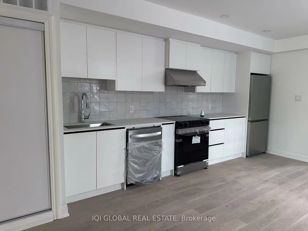 475, Ossington, Palmerston-Little Italy, Toronto
