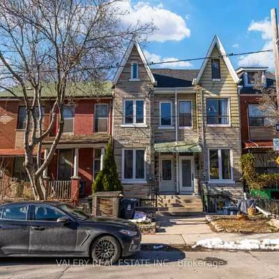 730, Adelaide, Niagara, Toronto
