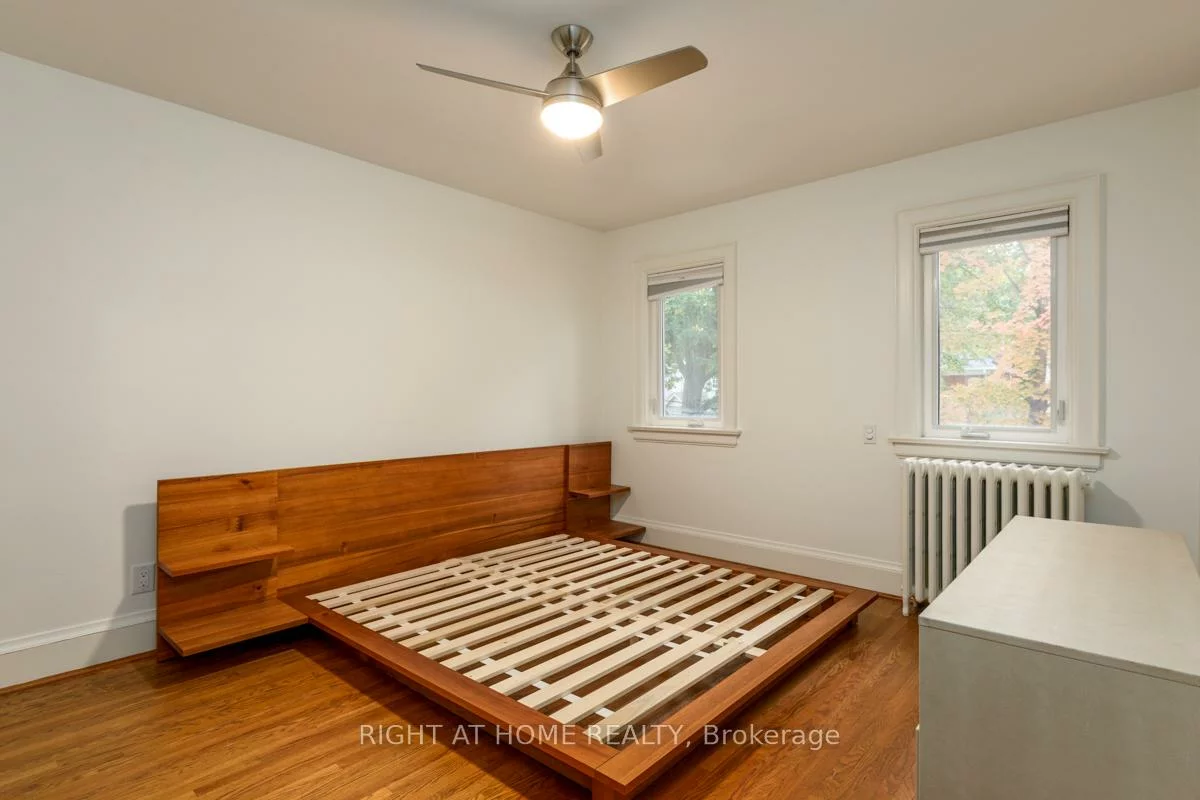 94, Roe, Bedford Park-Nortown, Toronto