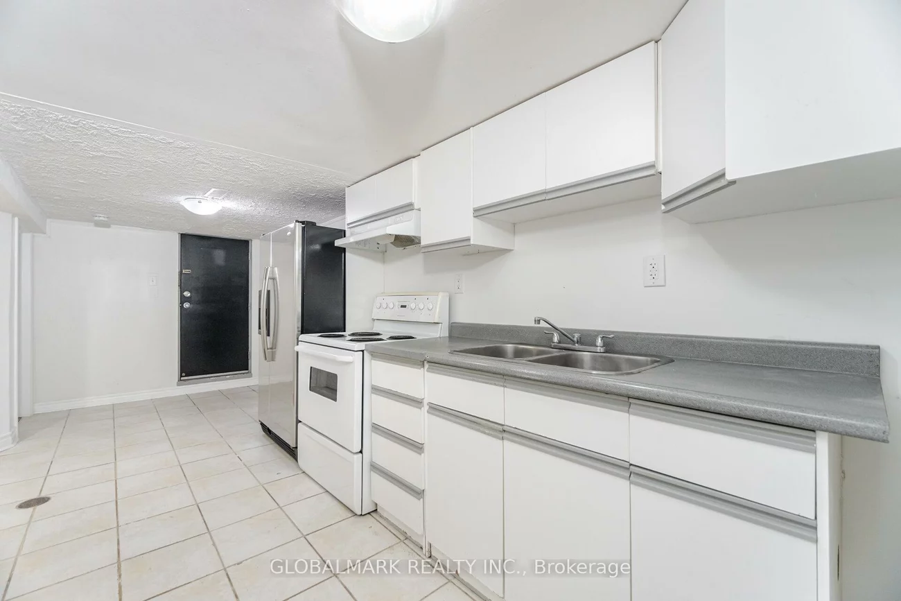 400, Glenholme, Oakwood Village, Toronto