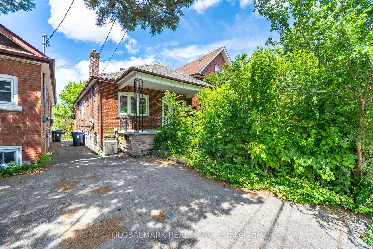 400, Glenholme, Oakwood Village, Toronto