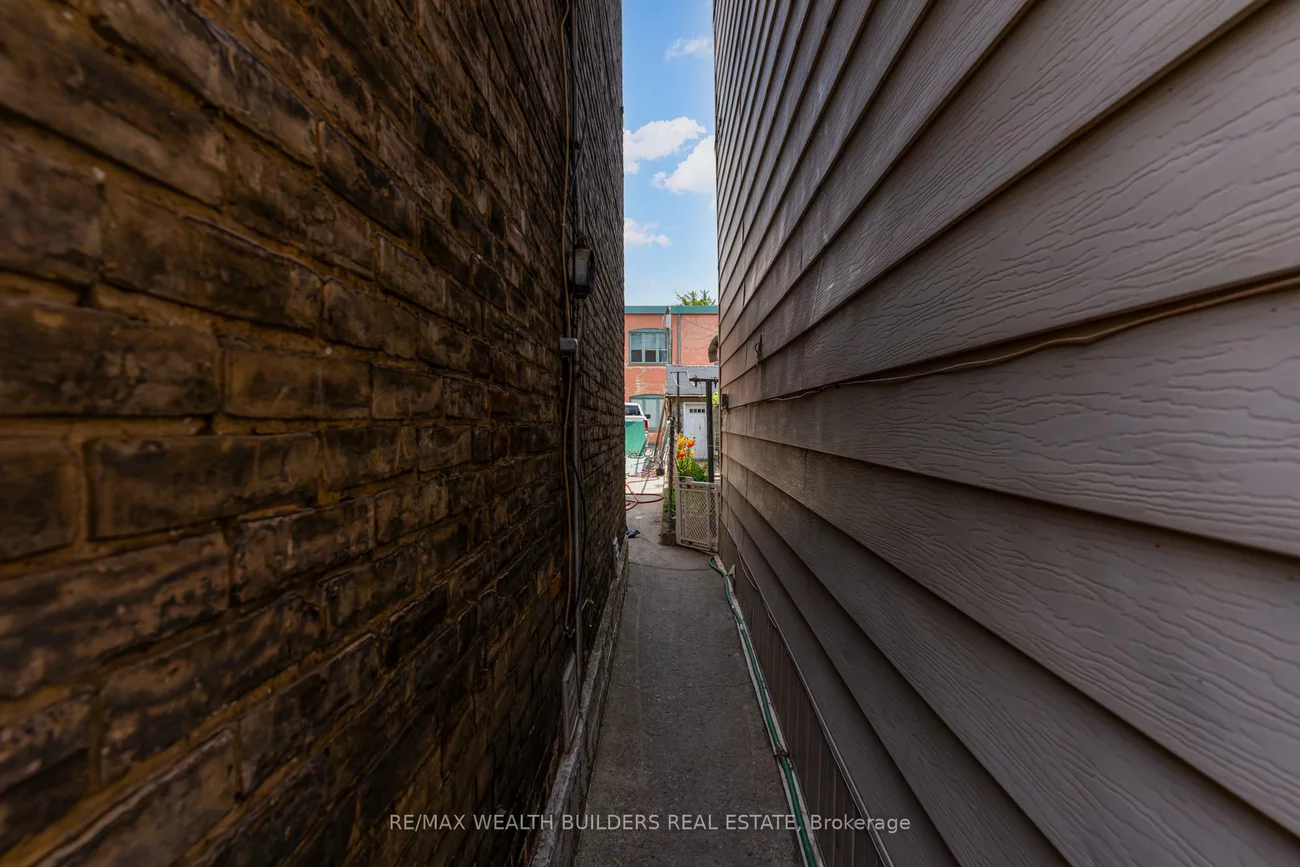 245, Brock, Little Portugal, Toronto
