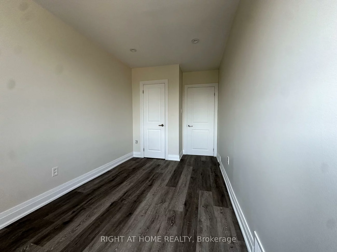 1637, Eglinton, Oakwood Village, Toronto