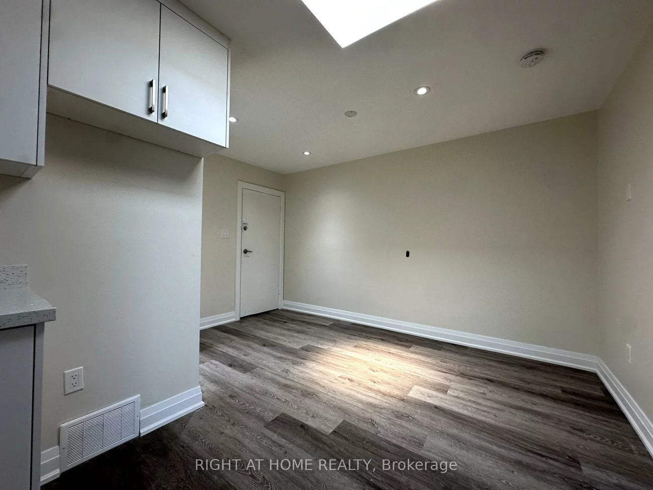 1637, Eglinton, Oakwood Village, Toronto