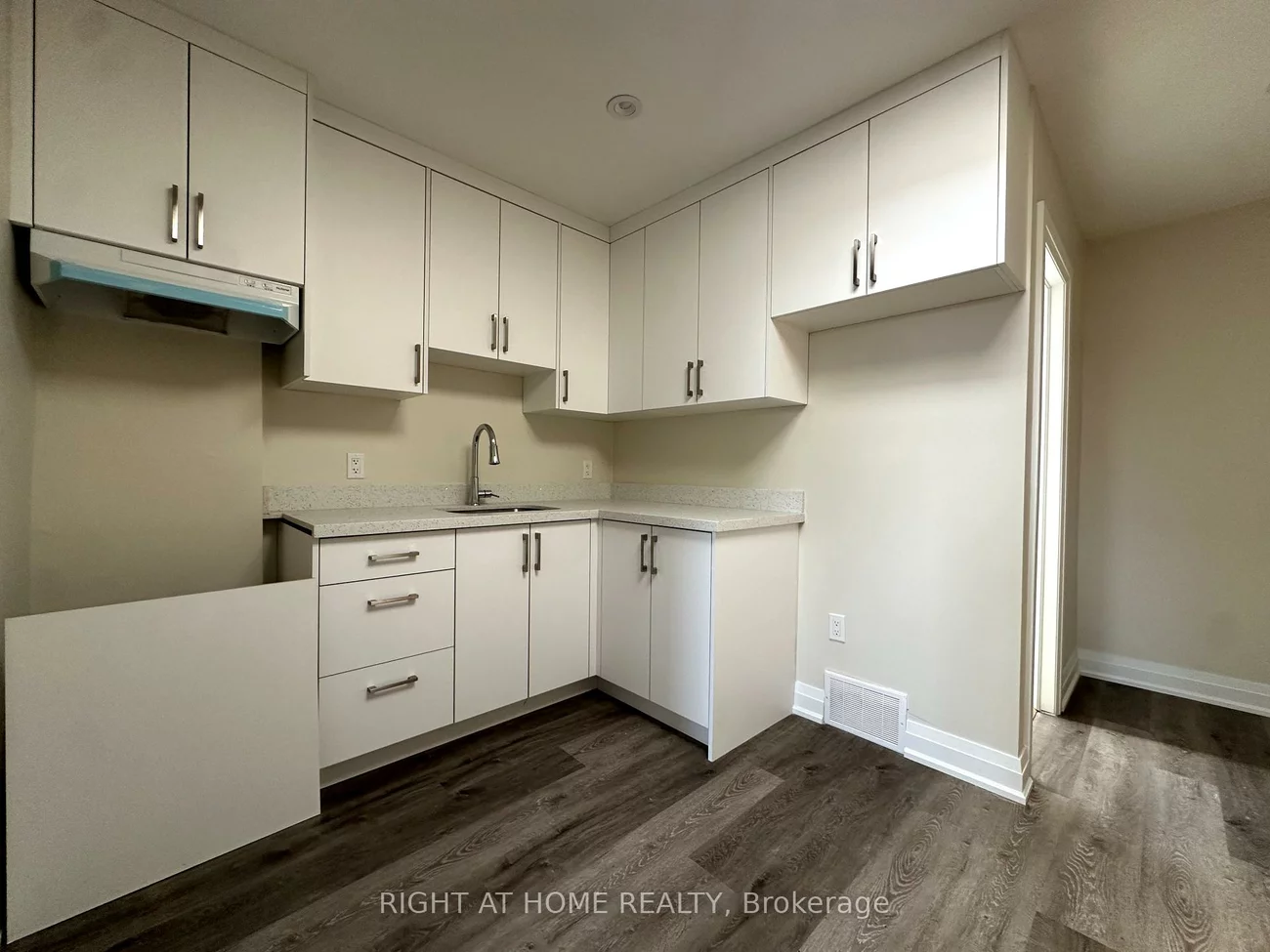 1637, Eglinton, Oakwood Village, Toronto