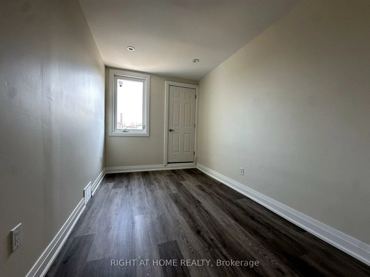 1637, Eglinton, Oakwood Village, Toronto