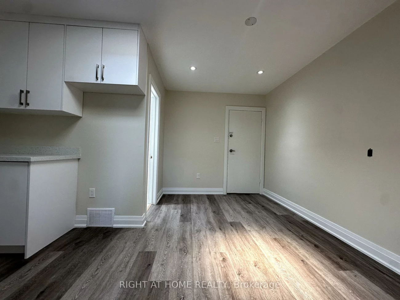 1637, Eglinton, Oakwood Village, Toronto