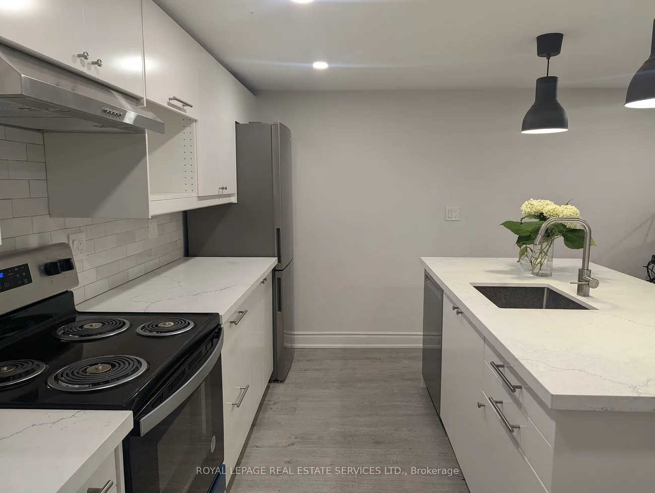 95, Brunswick, University, Toronto