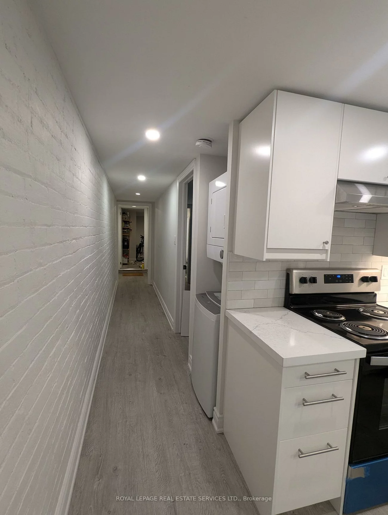 95, Brunswick, University, Toronto