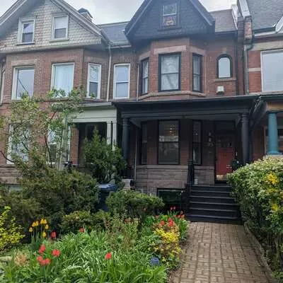 95, Brunswick, University, Toronto