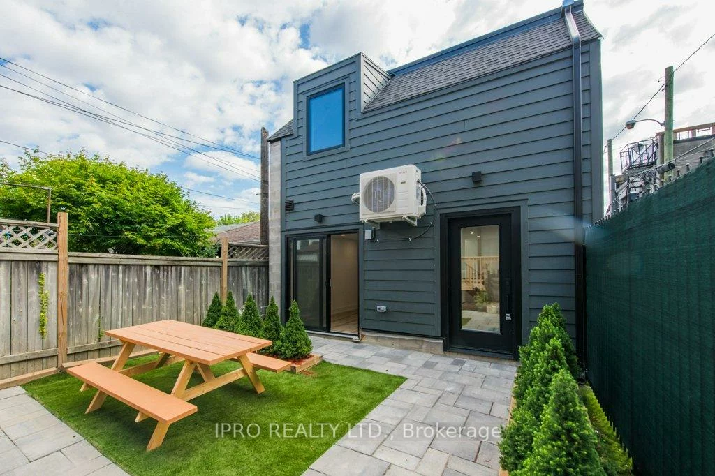 455, Ossington, Palmerston-Little Italy, Toronto
