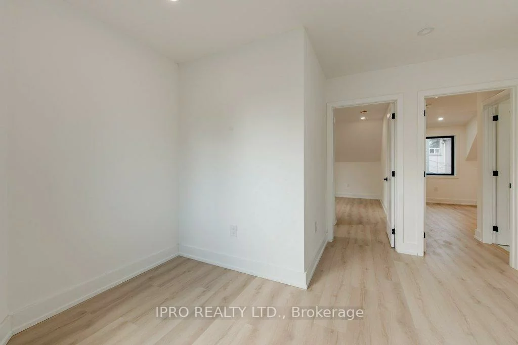 455, Ossington, Palmerston-Little Italy, Toronto