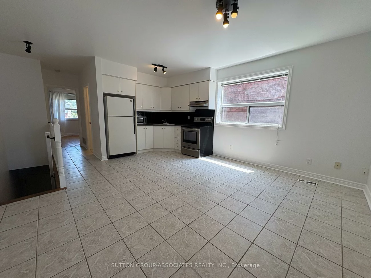 50, Arlington, Wychwood, Toronto