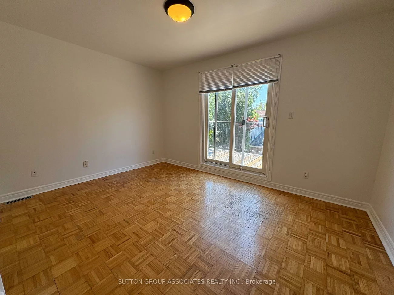 50, Arlington, Wychwood, Toronto