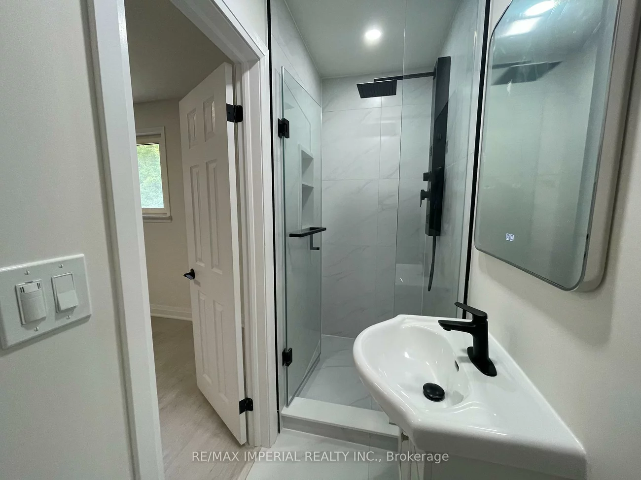 181, Wedgewood, Newtonbrook East, Toronto