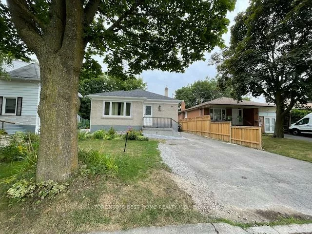 69, Madawaska, Newtonbrook East, Toronto