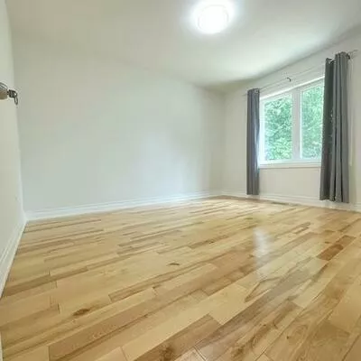 69, Madawaska, Newtonbrook East, Toronto
