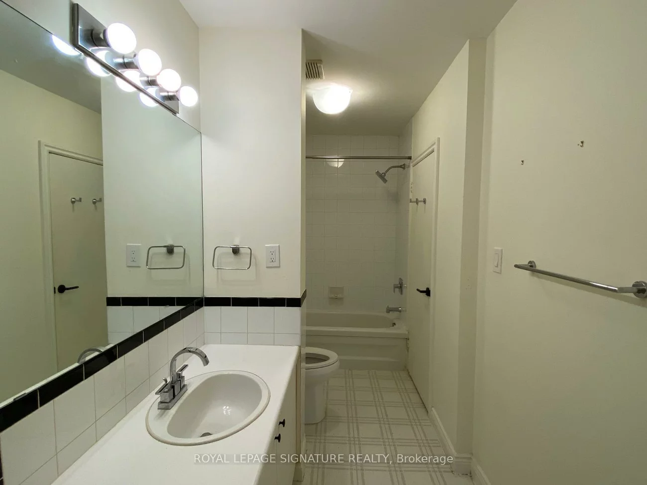 6, Markdale, Humewood-Cedarvale, Toronto