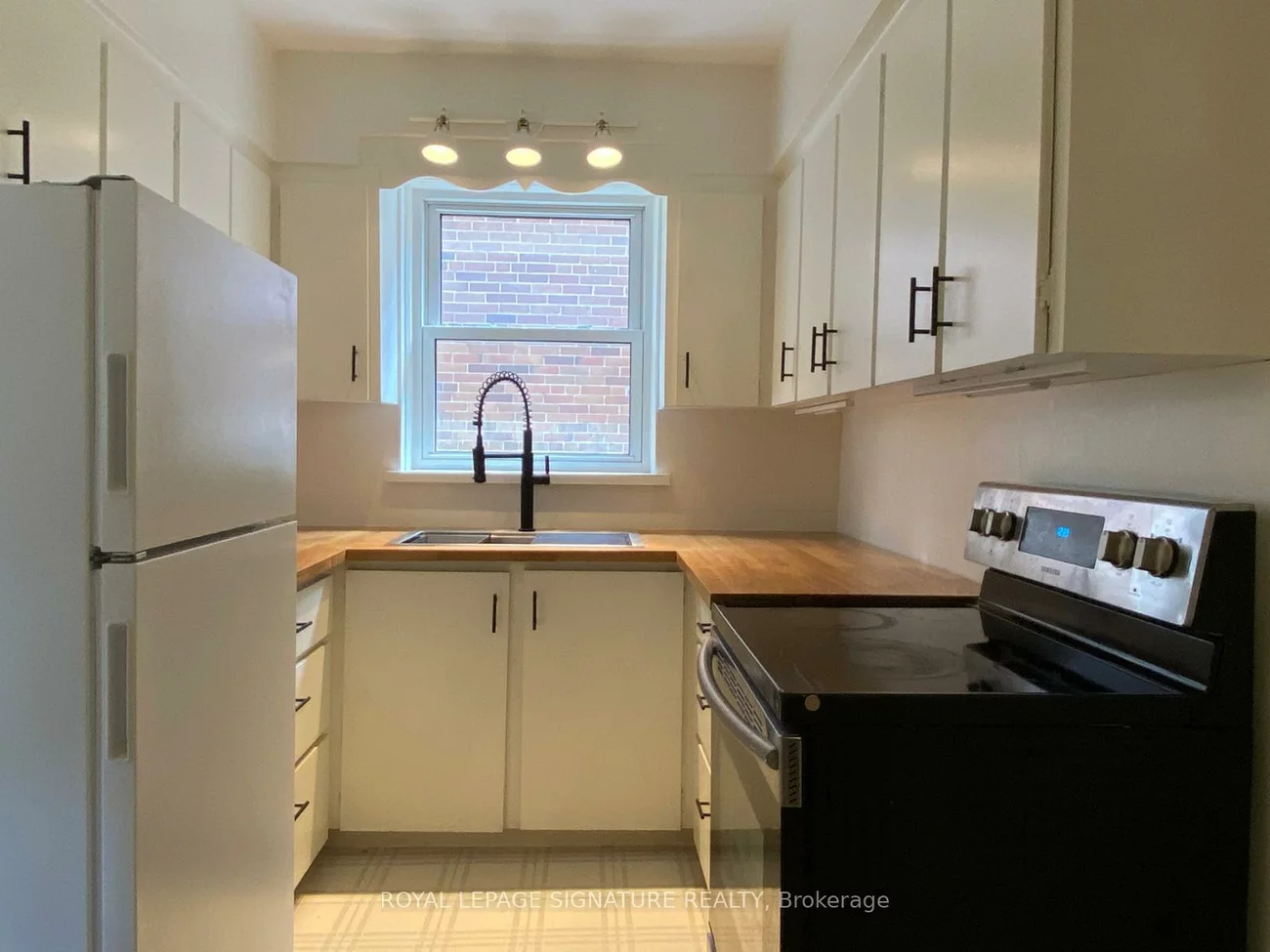 6, Markdale, Humewood-Cedarvale, Toronto