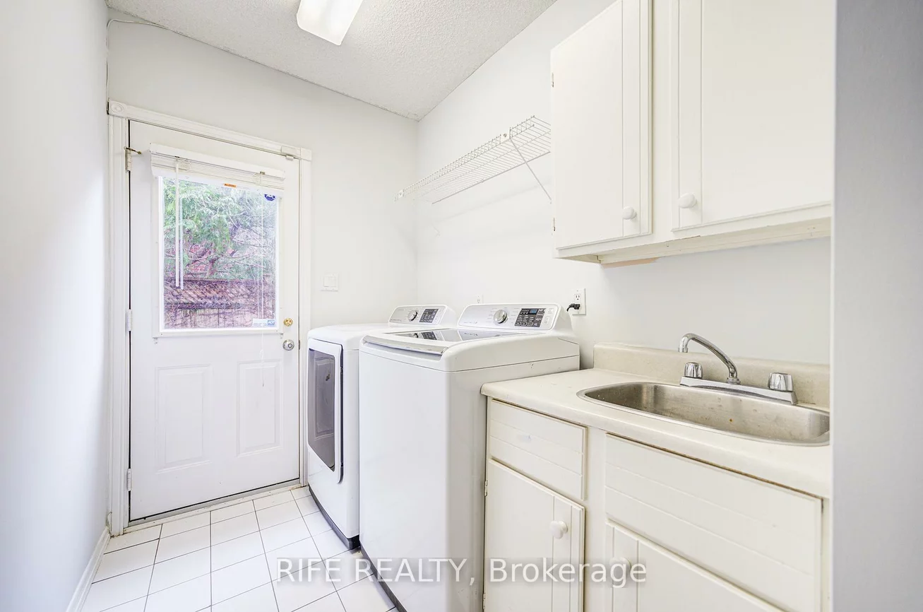 17, Bramble, Banbury-Don Mills, Toronto