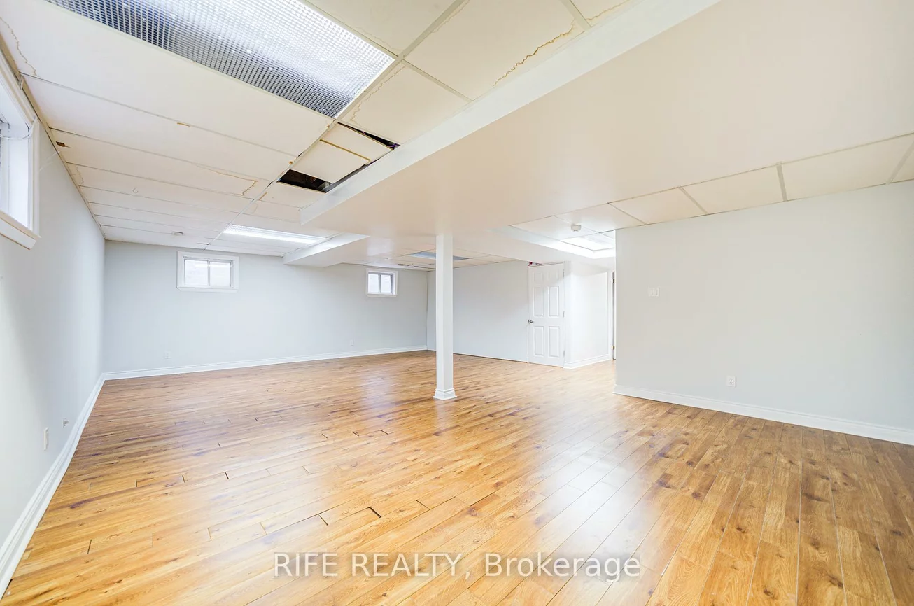 17, Bramble, Banbury-Don Mills, Toronto