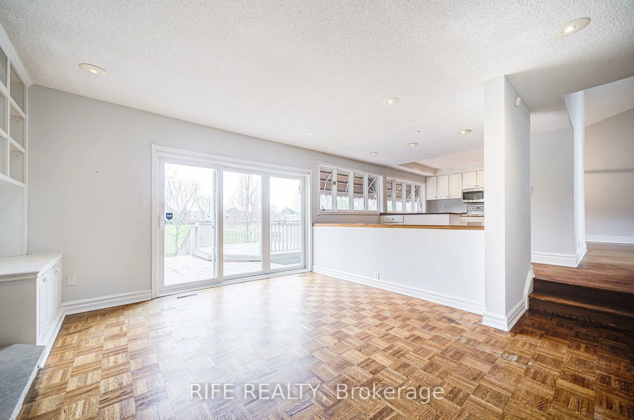 17, Bramble, Banbury-Don Mills, Toronto