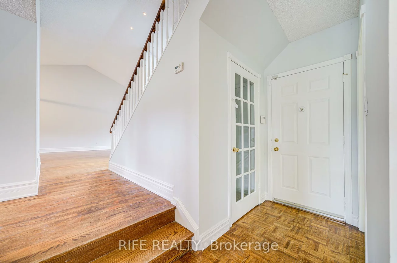 17, Bramble, Banbury-Don Mills, Toronto