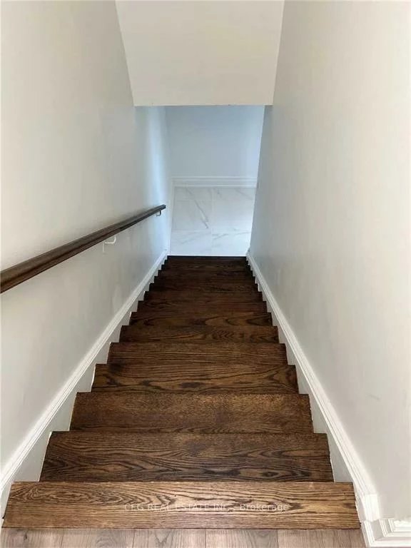 3901, Bathurst, Lansing-Westgate, Toronto