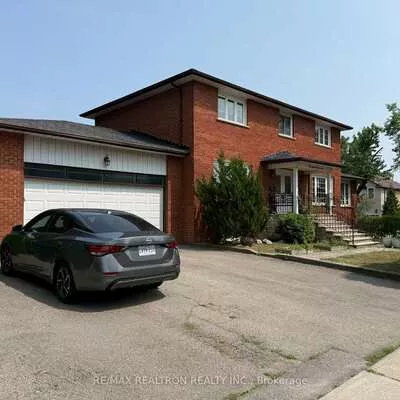 328, Spring Garden, Willowdale East, Toronto