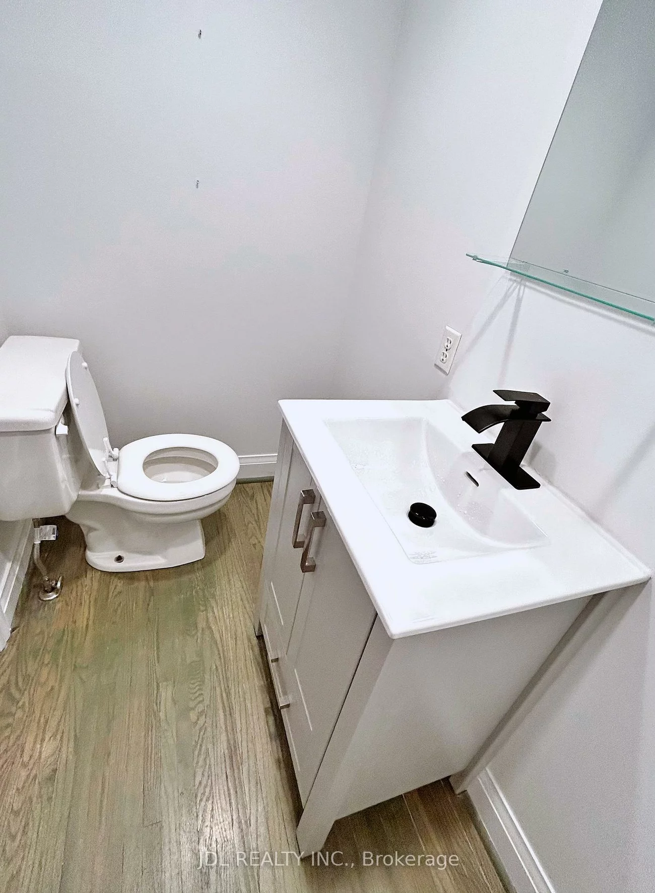 28, Cleveland, Mount Pleasant East, Toronto