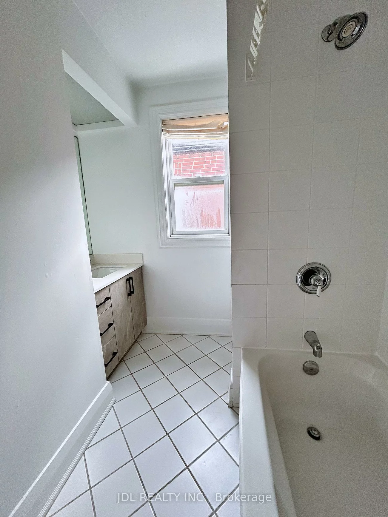 28, Cleveland, Mount Pleasant East, Toronto