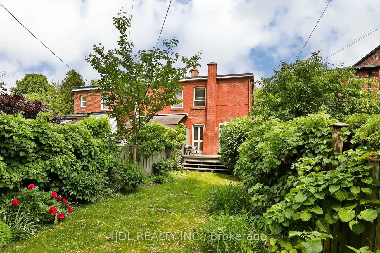 28, Cleveland, Mount Pleasant East, Toronto