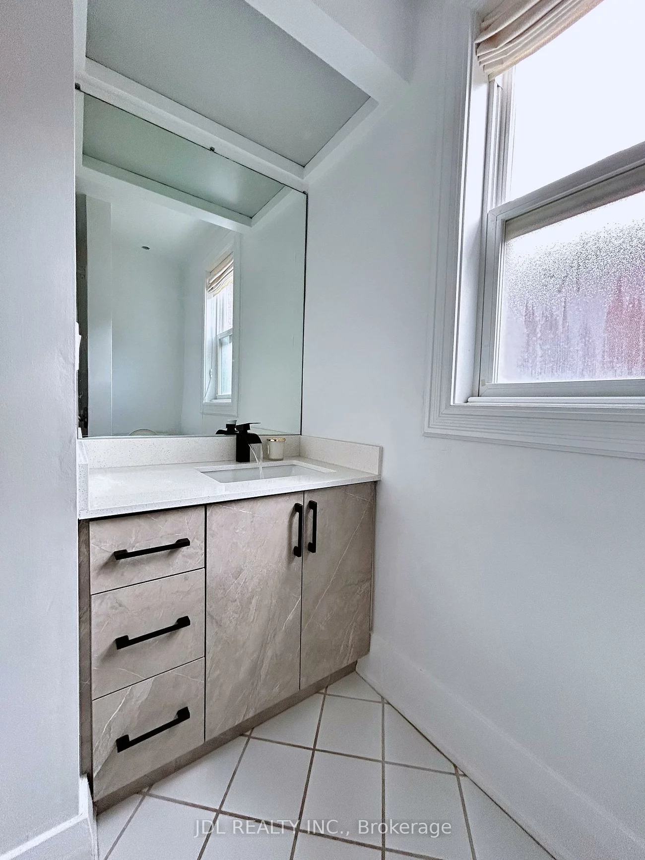 28, Cleveland, Mount Pleasant East, Toronto