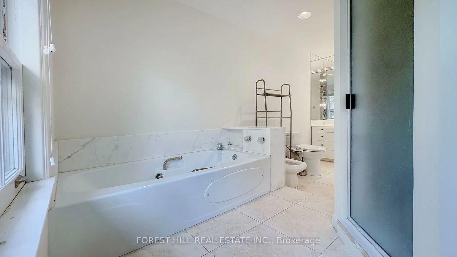 19, Chieftain, St. Andrew-Windfields, Toronto