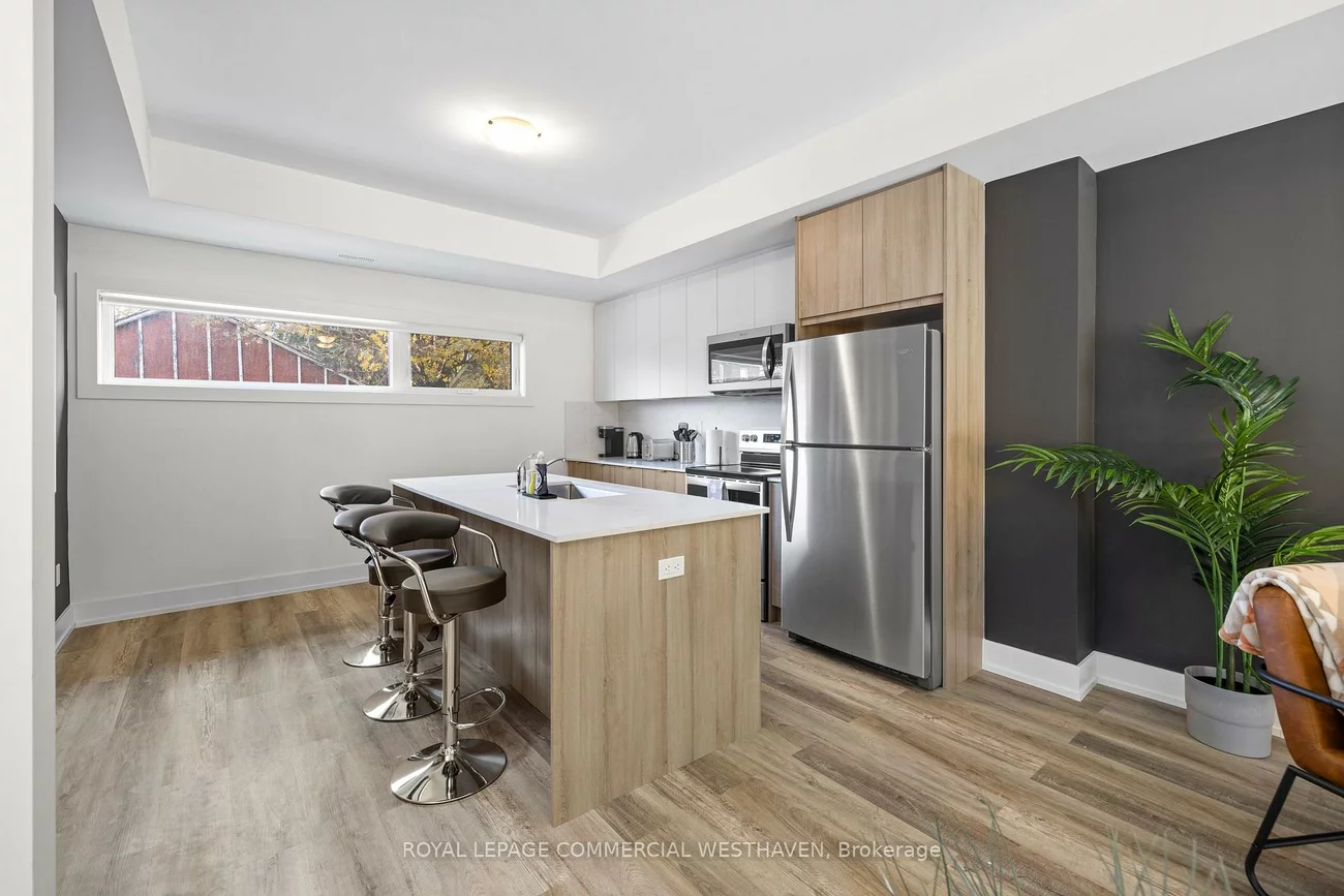 449, Lansdowne, Dufferin Grove, Toronto