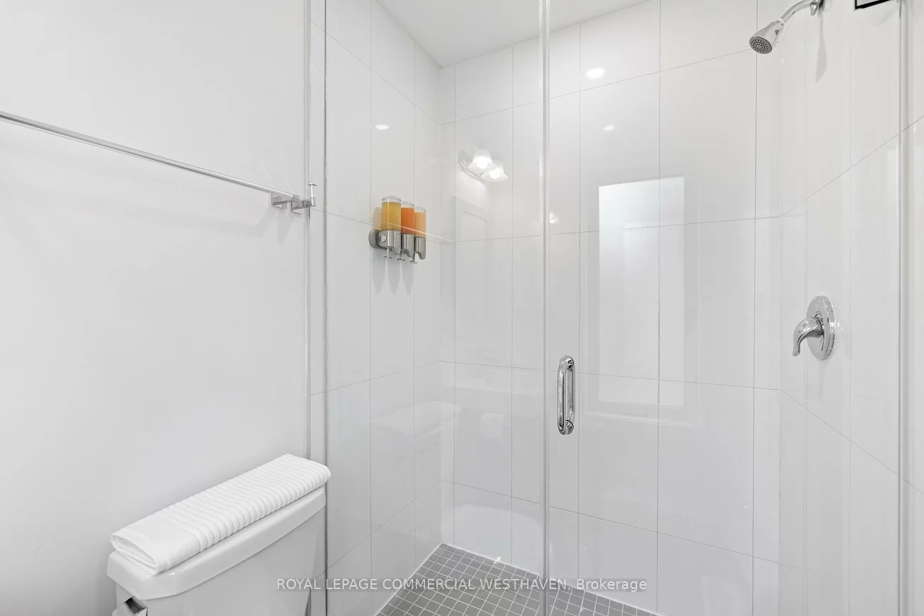 449, Lansdowne, Dufferin Grove, Toronto