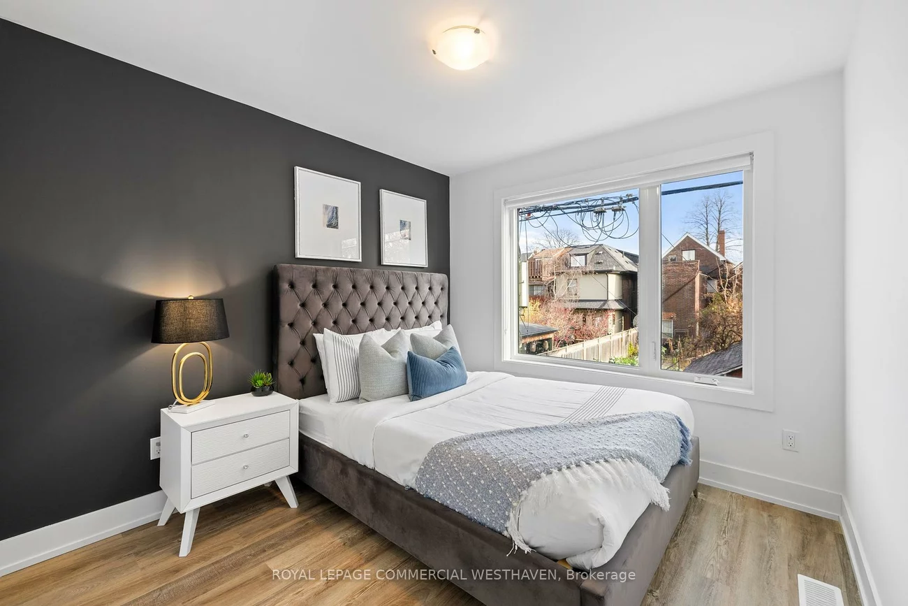 449, Lansdowne, Dufferin Grove, Toronto