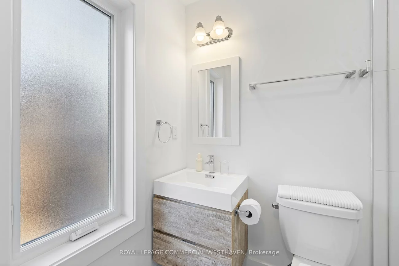 449, Lansdowne, Dufferin Grove, Toronto