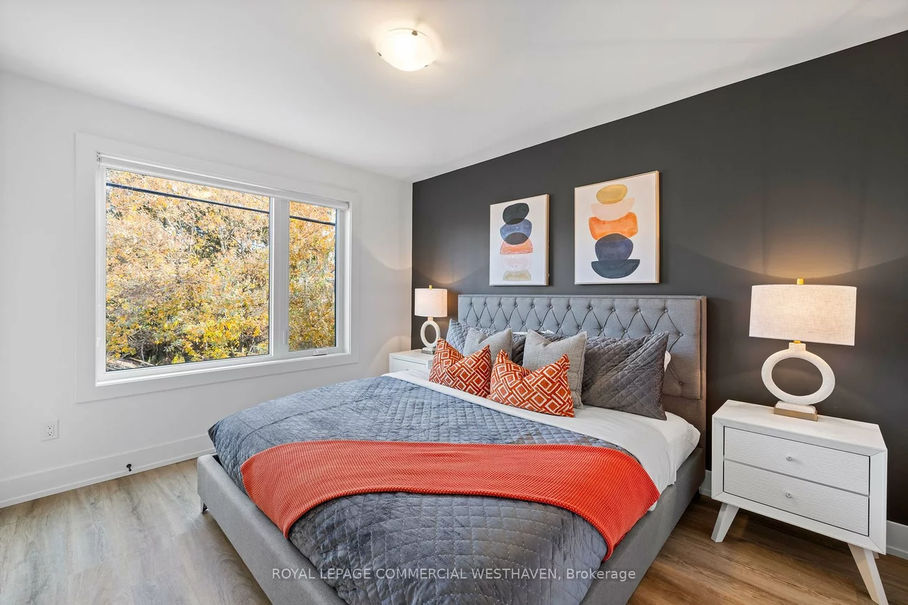 449, Lansdowne, Dufferin Grove, Toronto