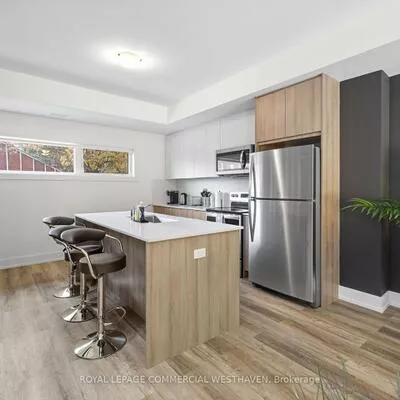 449, Lansdowne, Dufferin Grove, Toronto