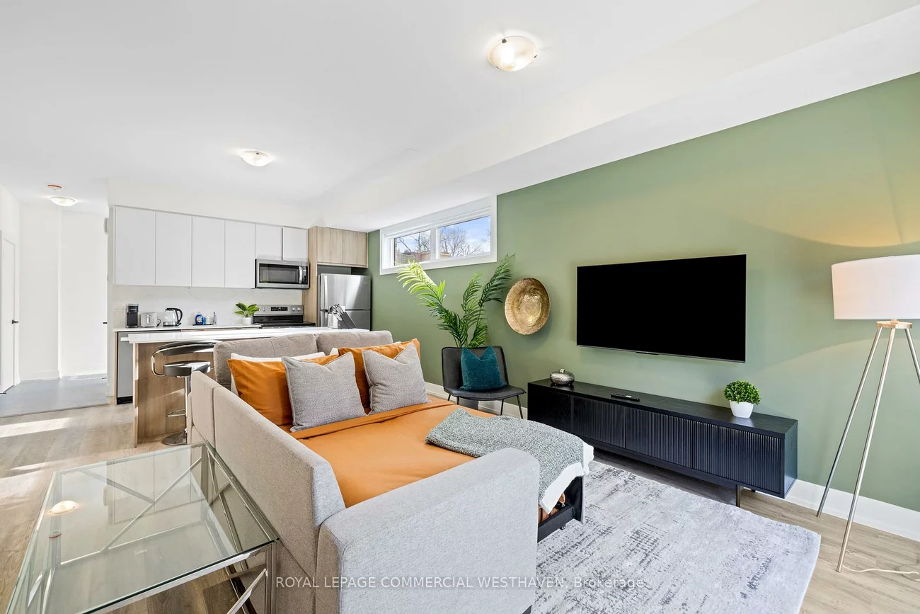 447, Lansdowne, Dufferin Grove, Toronto