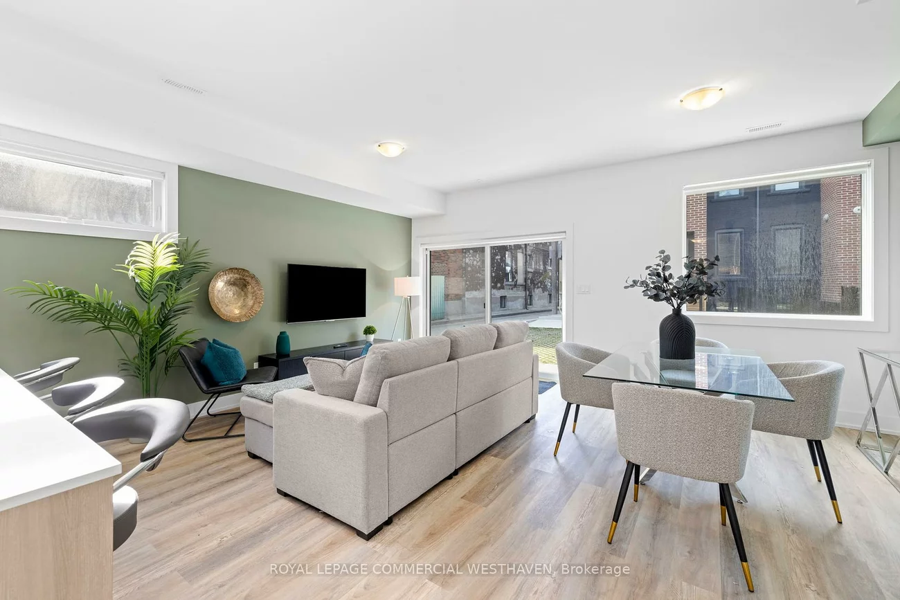 447, Lansdowne, Dufferin Grove, Toronto