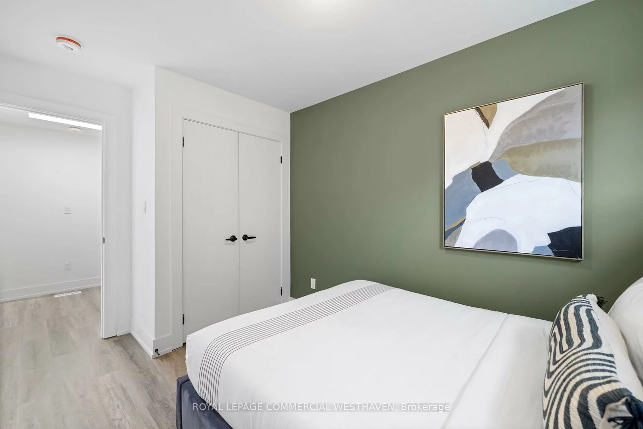 447, Lansdowne, Dufferin Grove, Toronto