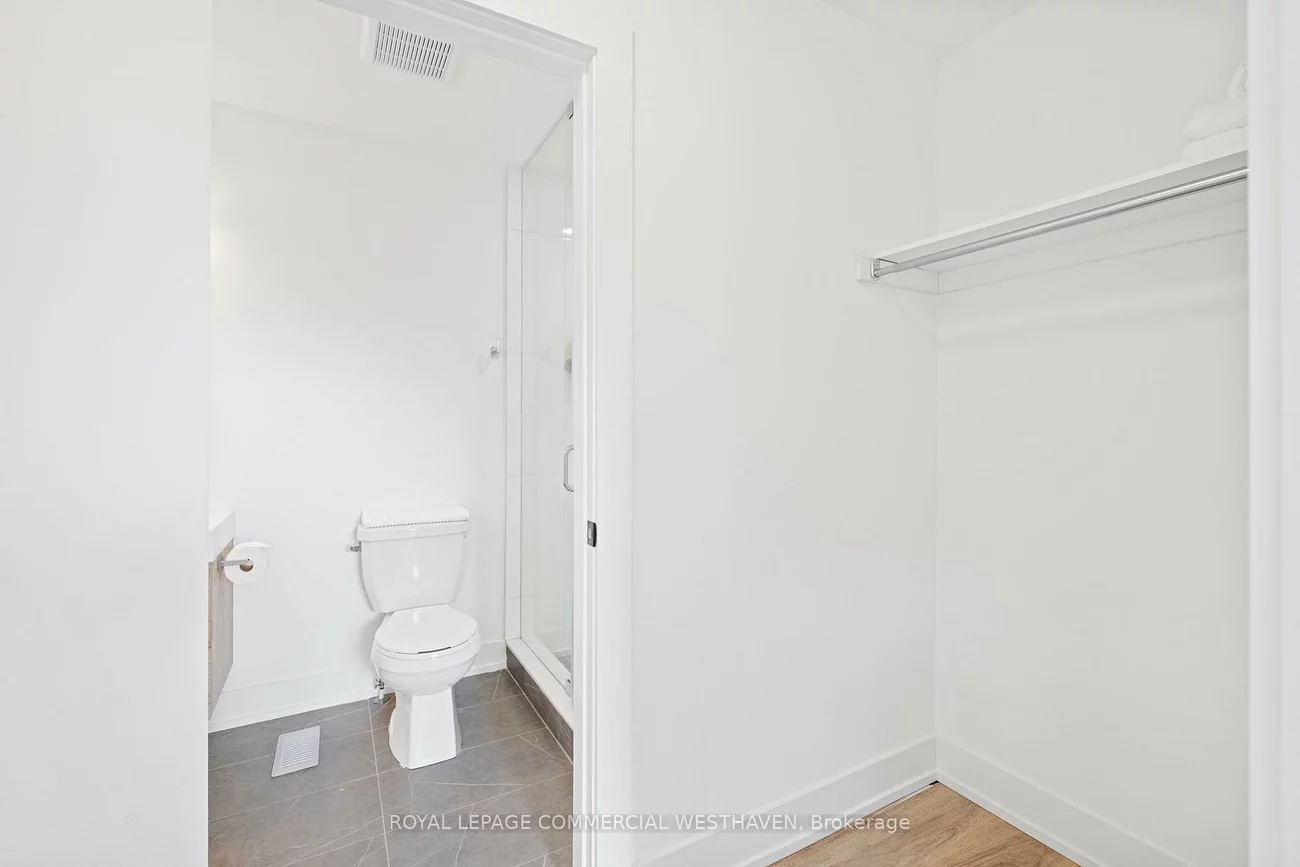 447, Lansdowne, Dufferin Grove, Toronto