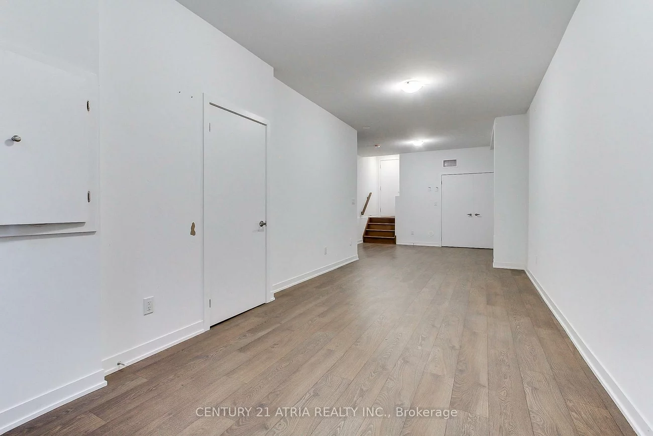 133, Green Gardens, Englemount-Lawrence, Toronto