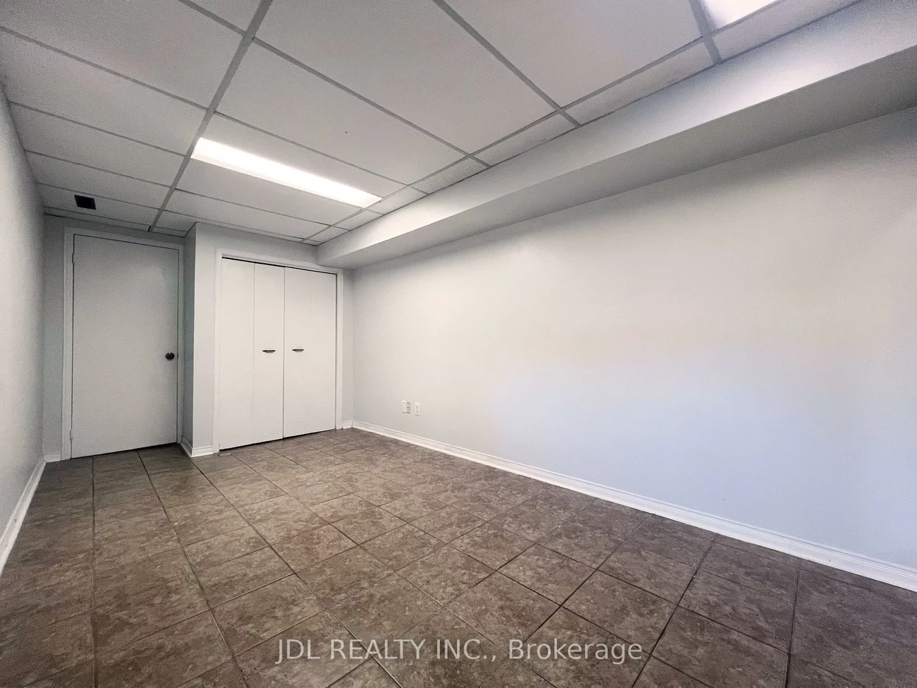 1, Shadberry, Hillcrest Village, Toronto