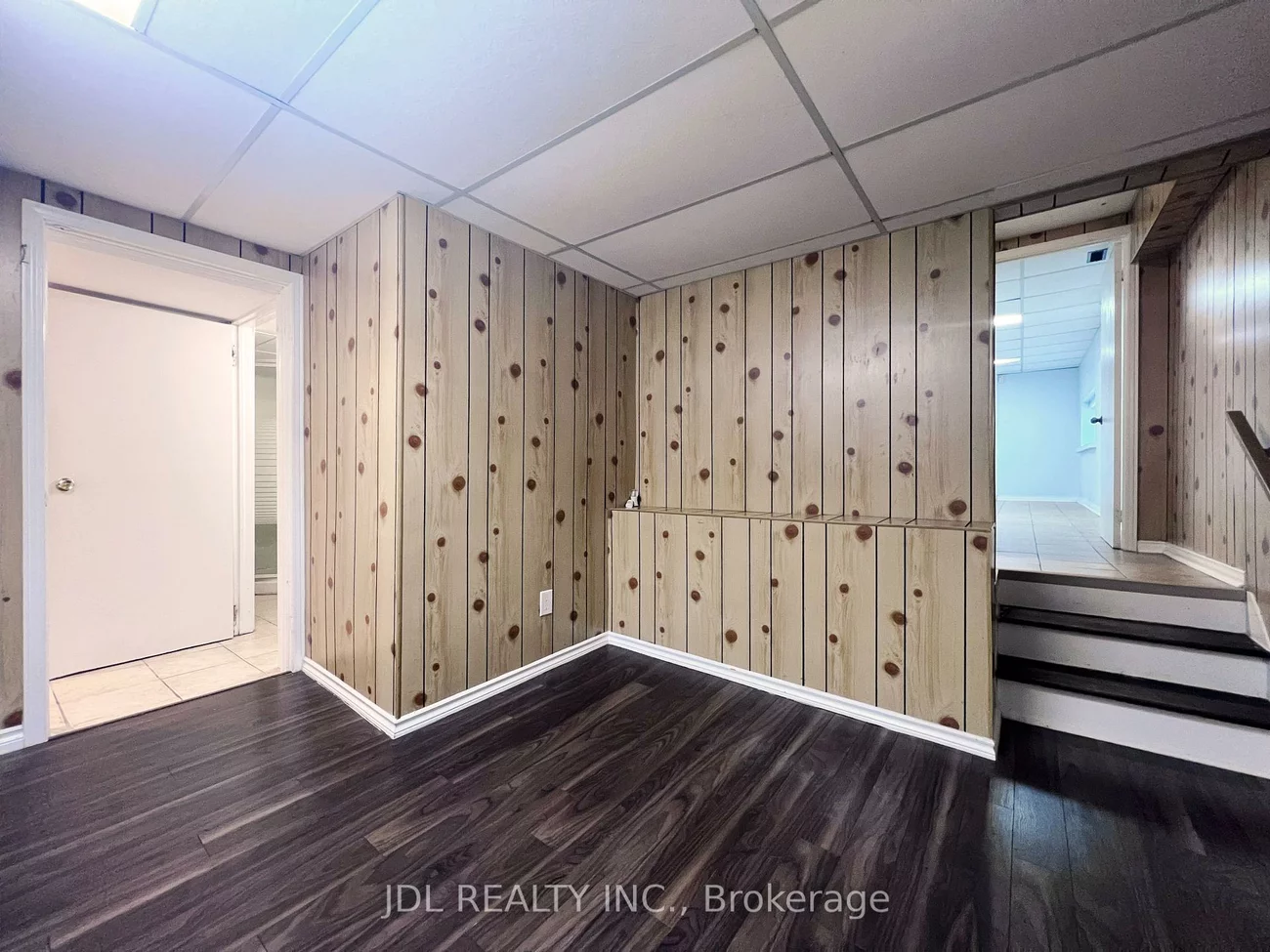 1, Shadberry, Hillcrest Village, Toronto