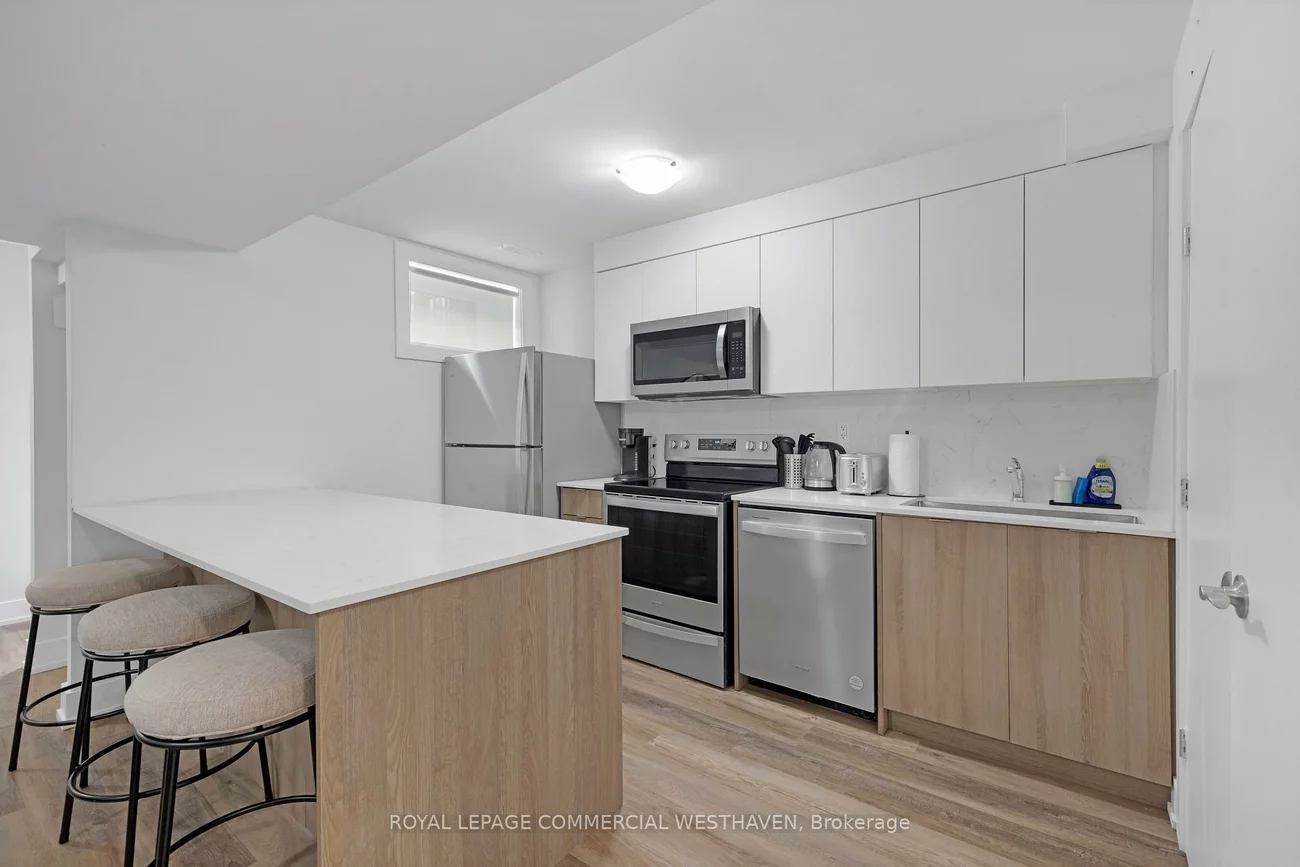 449, Lansdowne, Dufferin Grove, Toronto